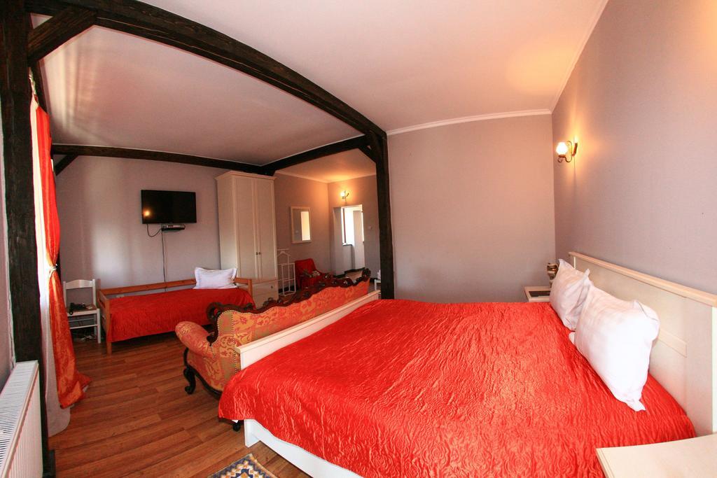 Castelul Lupilor Hotel Chimindia Room photo